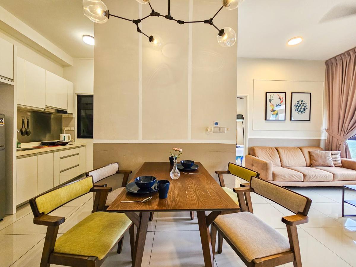 Meridin Medini Suite By Nest Home【Legoland】 Nusajaya  Exterior foto